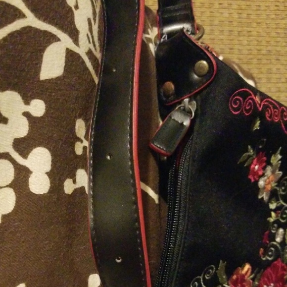 Cute Black Purse With Colorful Flowers - Picture 4 of 7